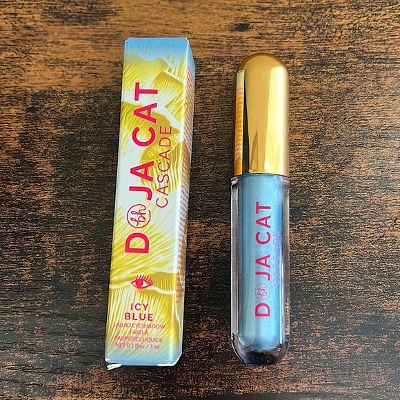BH Cosmetics Other - Doja Cat Icy Blue Liquid Eyeshadow